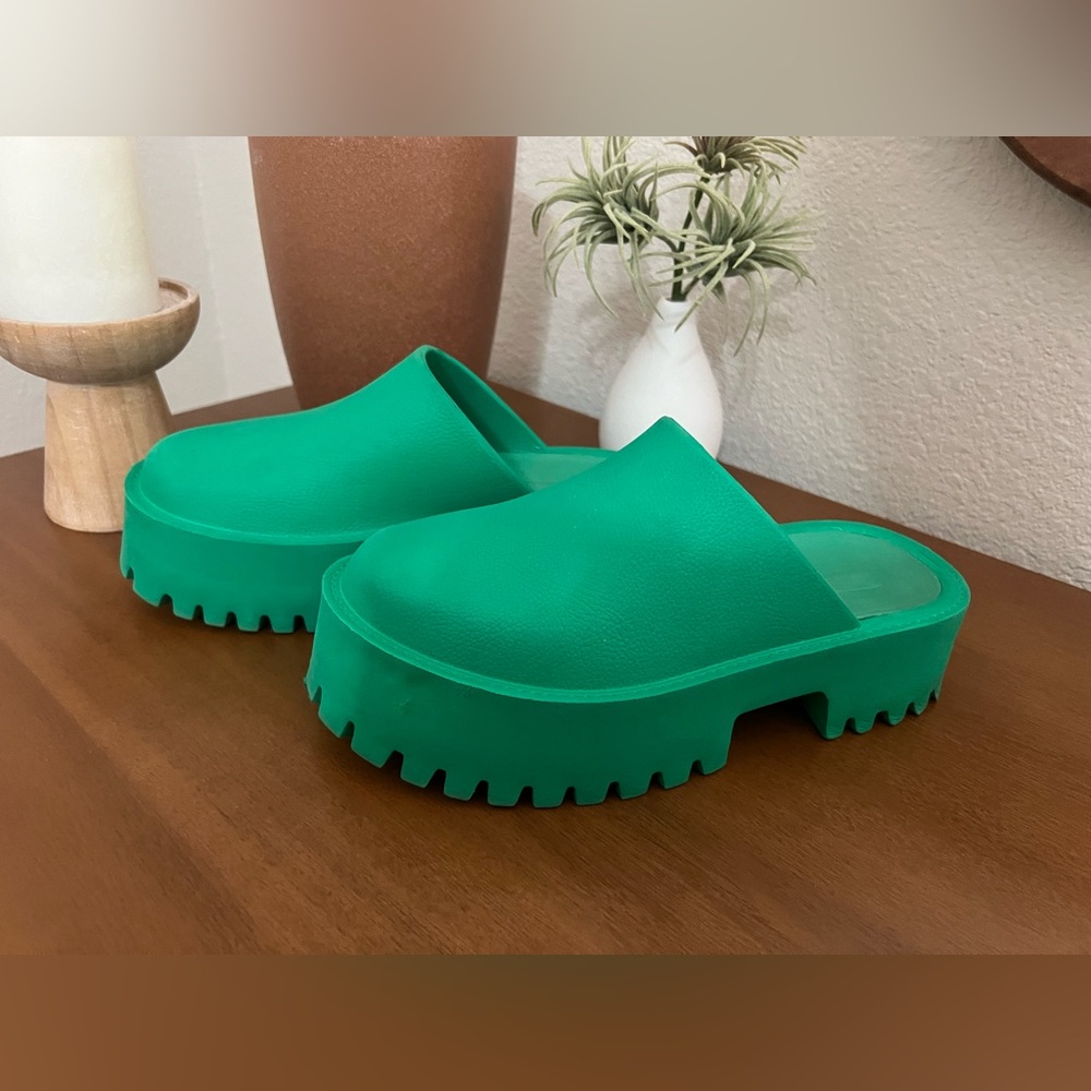 Jeffrey Campbell Green Mules